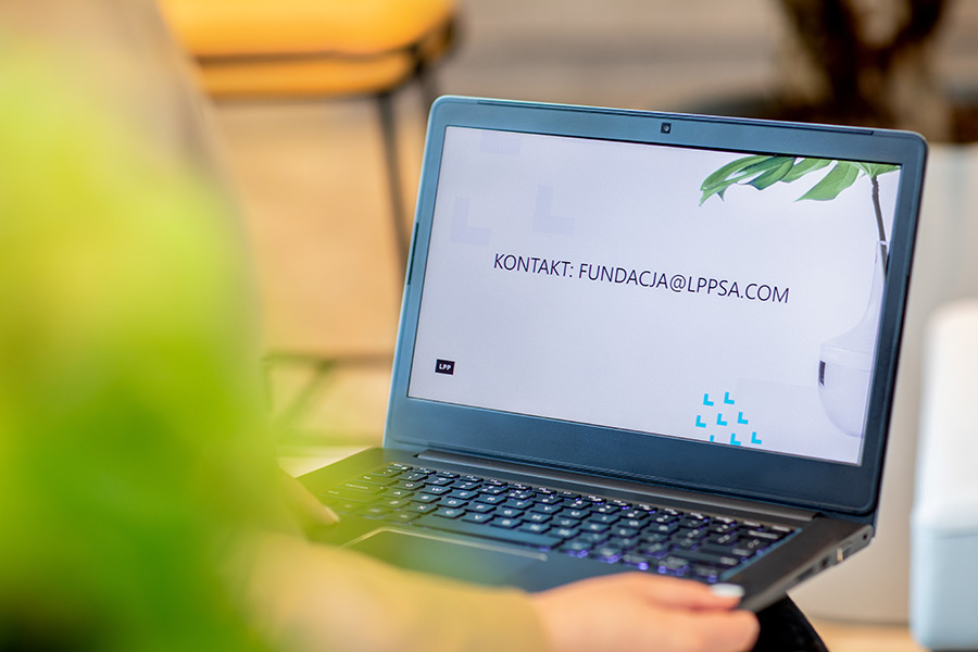 lppsa fundacja lpp wspiera kontakt 900x600px 96ppi