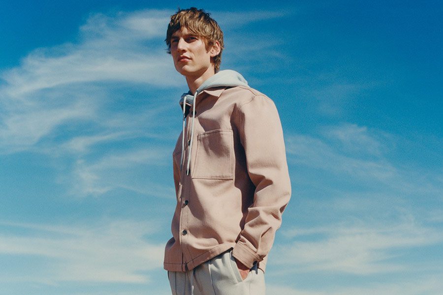 Nowa neutralność. Męski lookbook Reserved na wiosnę 2021