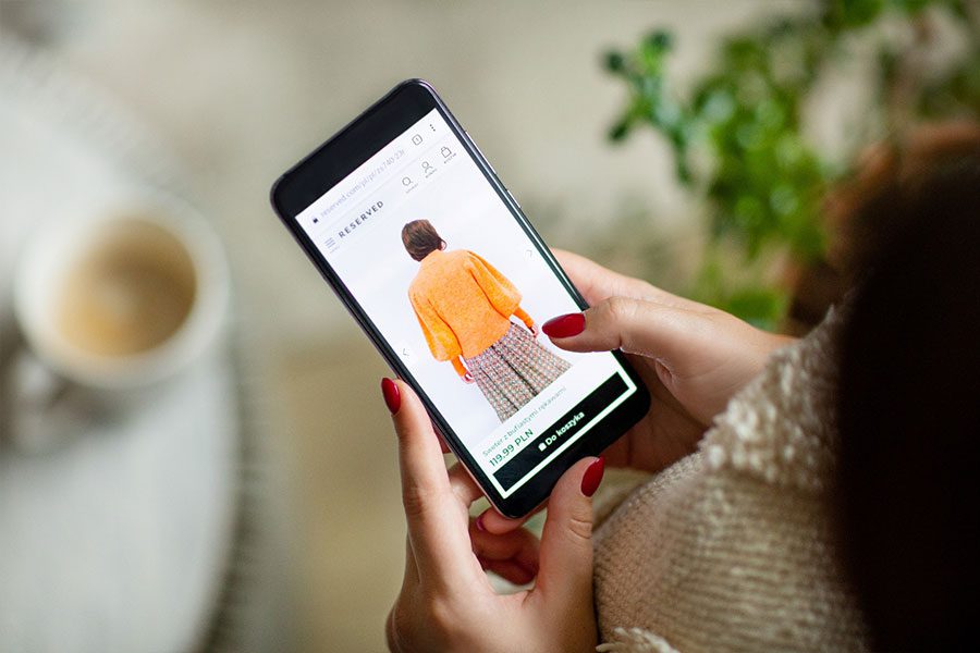 The beginning of the year for LPP was marked by a rebound in stationary sales and a triple-digit growth in e-commerce