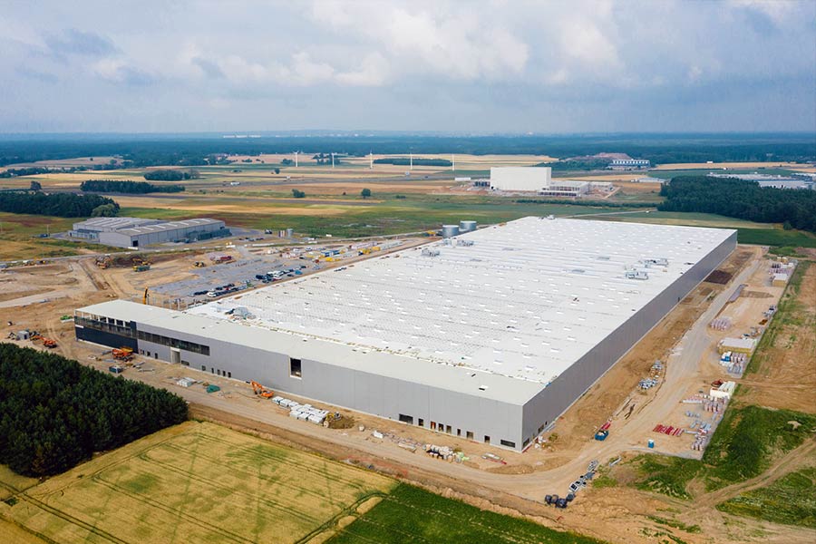 The construction of the LPP distribution centre in Brześć Kujawski is halfway through